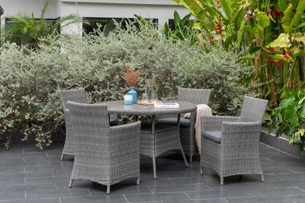 LifestyleGarden Martinique Bermuda 4 Seat Dining Set in Grey