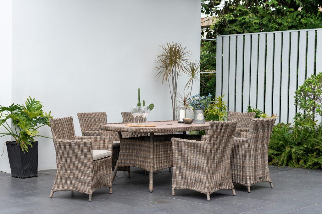 LifestyleGarden Martinique Bermuda 6 Seat Dining Set in Natural